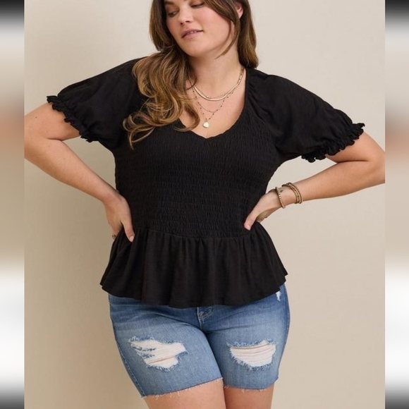 NWT Torrid Black Smocked Module Babydoll Top size 4XL - Picture 1 of 11